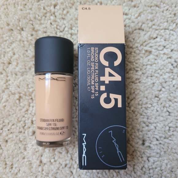 MAC Cosmetics Other - MAC Studio Fix Fluid Foundation- C4.5